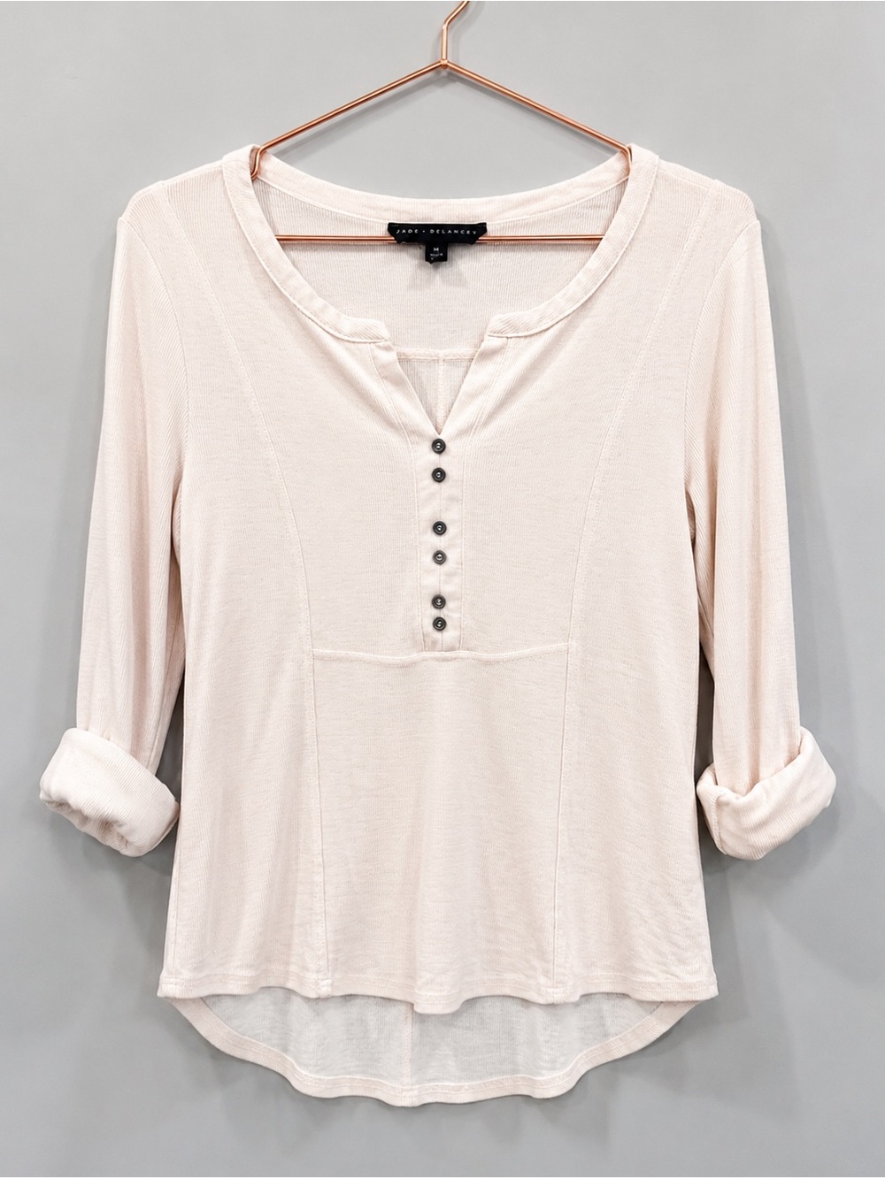 Jane and Delancey Oatmeal Women’s Medium  Henley Long Sleeve Top light   Layer